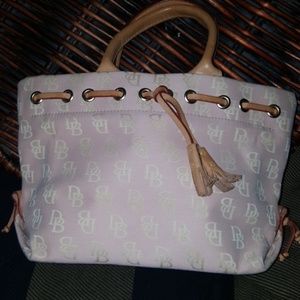 Dooney & Bourke
